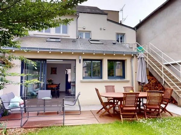 Rare ! Maison ancienne rénovée à vendre à Saumur entre les Ponts