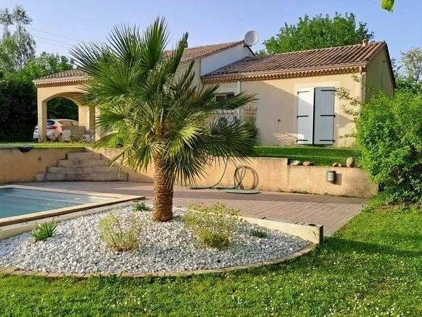 Maison de plain-pied 5 pièces 139 m²