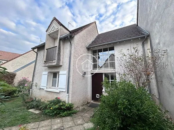 LA CHAUSSEE SAINT VICTOR - MAISON 90m² + garage
