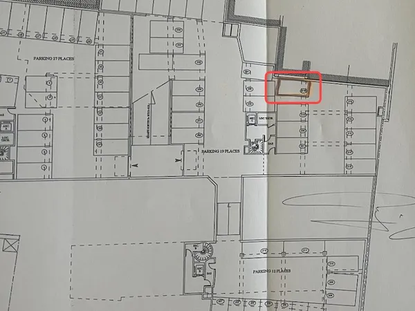 Loue parking 12m²