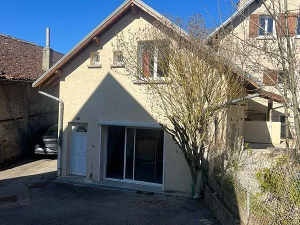 Maison à louer à Cognet