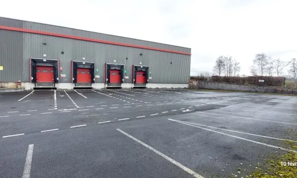 Local industriel 1250 m²