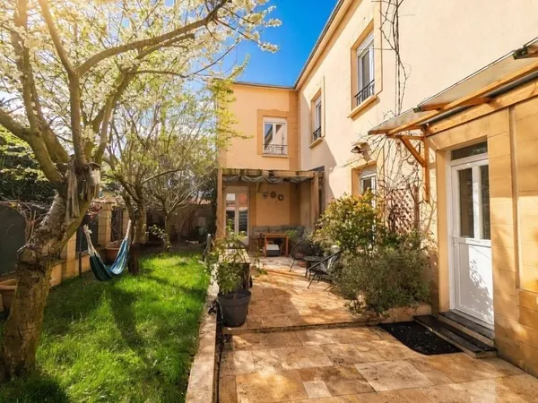Maison 6 pièces 110 m²