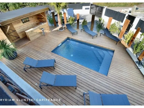 Dpt Landes (40), à vendre SOORTS-HOSSEGOR villa de charme rénovée de 210 m² environ au calme