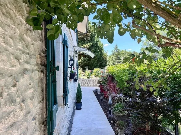 Maison 6 pièces 150 m²