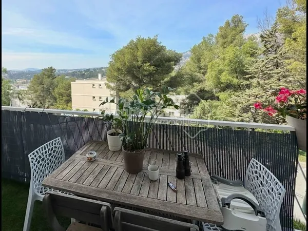 EXCLUSIVITE - TOULON OUEST - APPARTEMENT T4 DE 70M² - BALCON - PLACE DE PARKING - CAVE