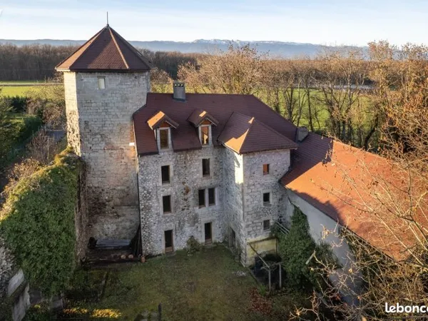 Propriété 12 pièces 250 m²