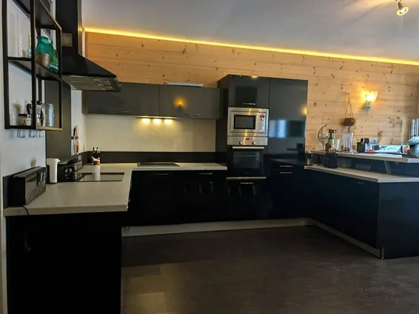 Appartement 2 pièces 85 m²
