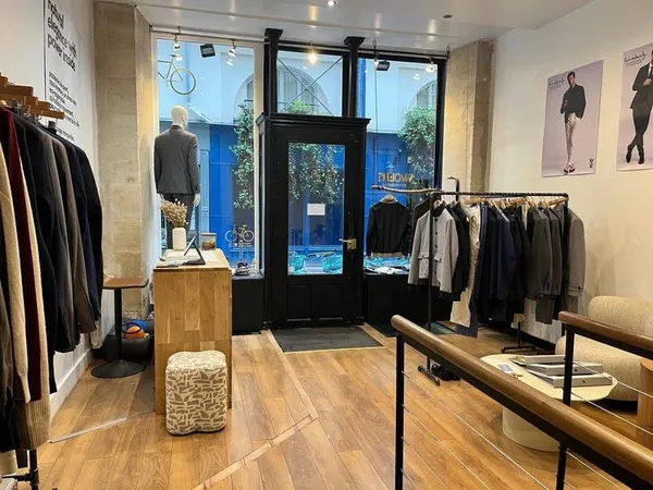 Boutique 2 pièces 104 m²