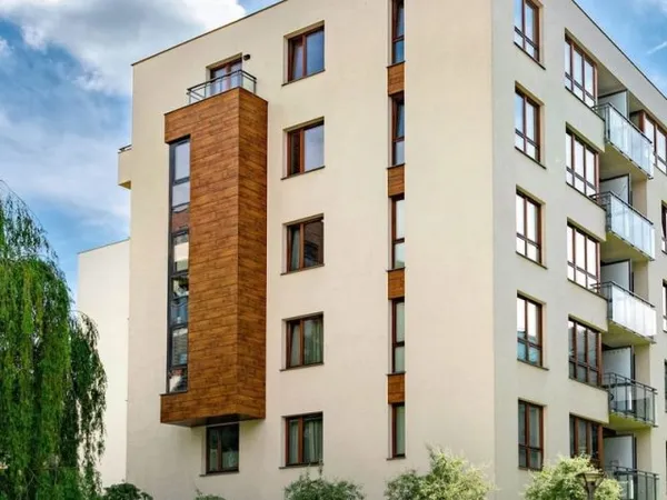 Immeuble de rapport 10 appartements et garages
