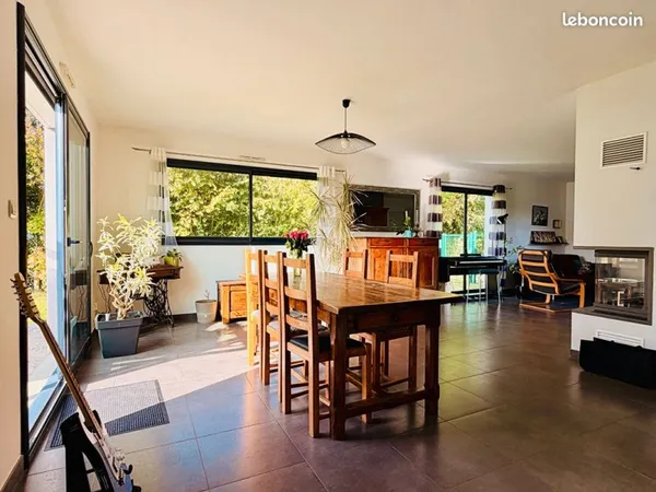 Maison 7 pièces 145 m²