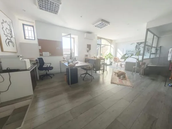 FAYENCE - 159 000 € HAI - Local commercial 68 m2 Carrez