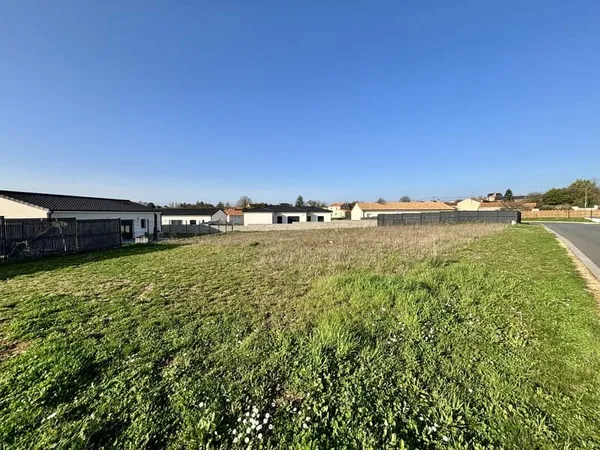 Terrain viabilisé de 730 m2