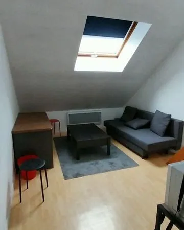 F Bis centre ville Reims