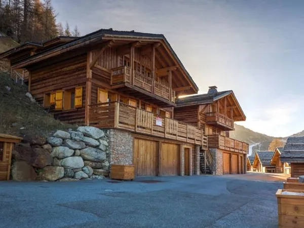 Très rare à la vente - Chalet rénové avec vue sur les pistes