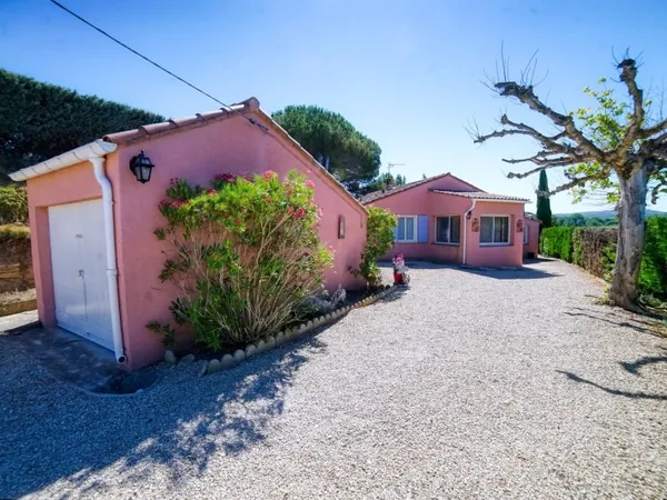 Villa de plain-pied sur 2800m2