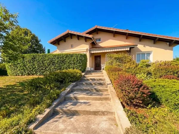 Maison 5 pièces 152 m²