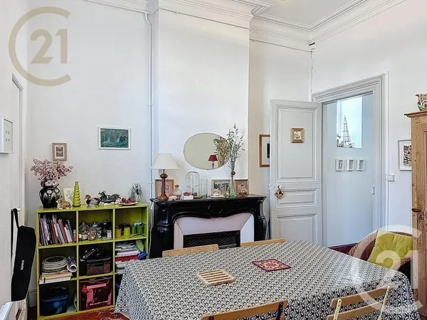 Appartement 2 pièces 64 m²