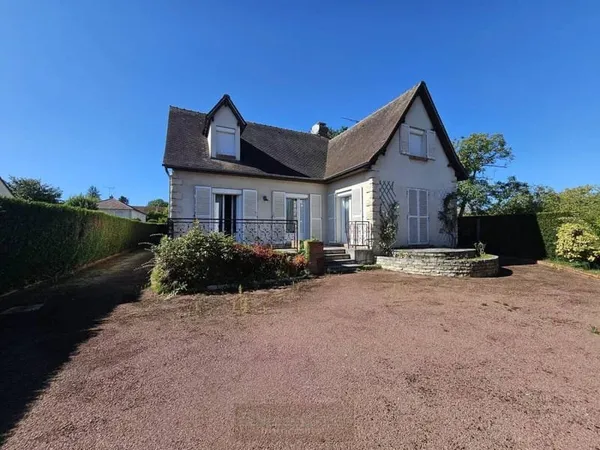 Maison de plain-pied 7 pièces 140 m²