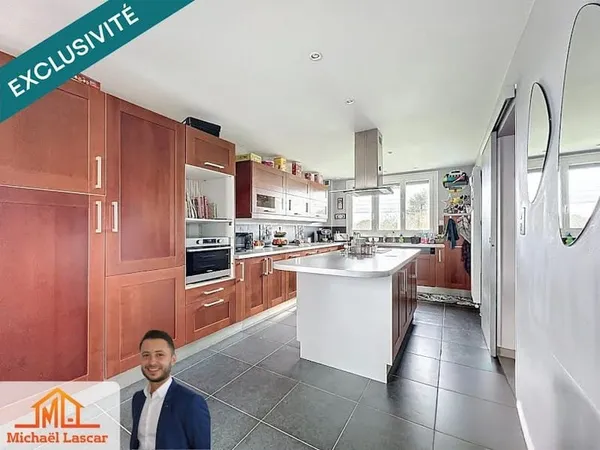 Maison 9 pièces 165 m²