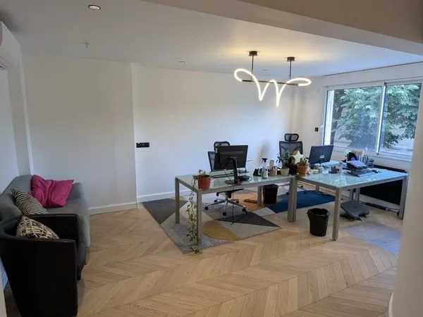 BUREAUX NEUFS CHARENTON-LE-PONT Centre-Ville 9 m² : Indépendants & équipés