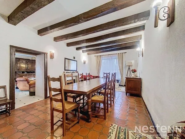 Maison 6 pièces 290 m²