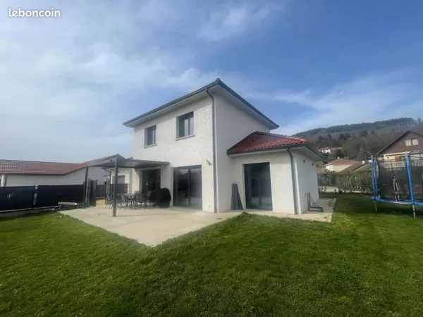 Maison 6 pièces 107 m²