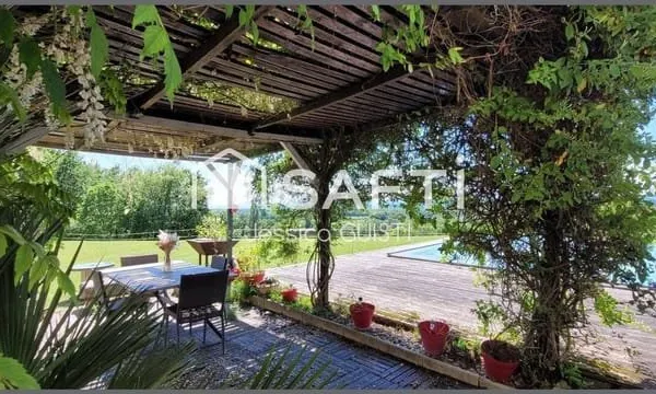 Maison 6 pièces 140 m²