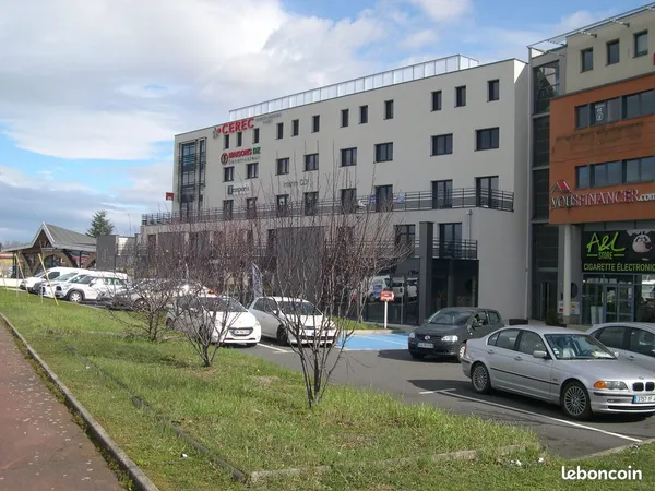 A saisir - Plateau de bureaux brut de 74 m² 109 200 HT et Hors frais de notaire
