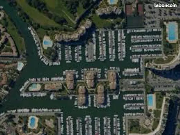 Location Place au port Cannes Marina 8x3