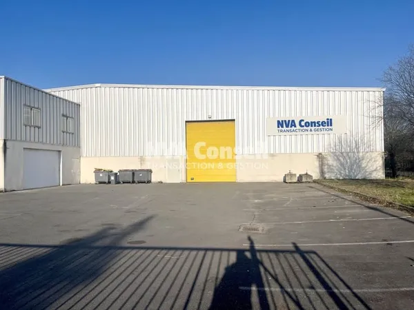 Immeuble industriel 1856 m²