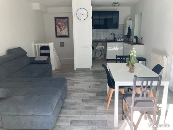 Appartement T4 avec stationnement et cave