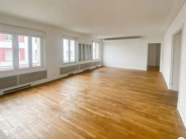 Appartement 3 pièces 101 m²
