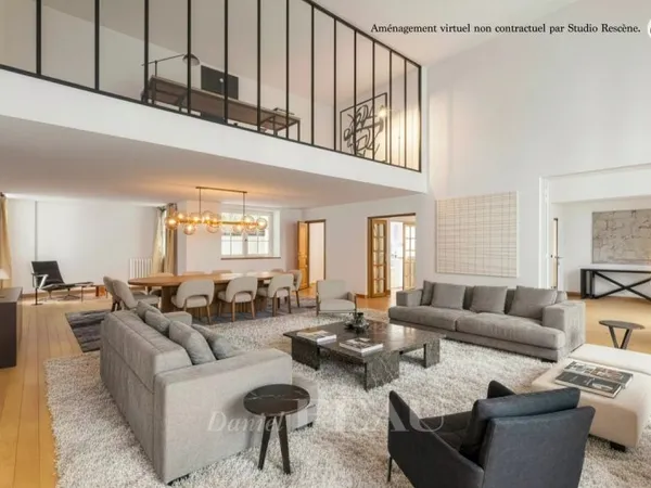 Paris VIIIe - Faubourg Saint Honoré/Bristol - Duplex sur jardin - 230 m² - 3 suites -