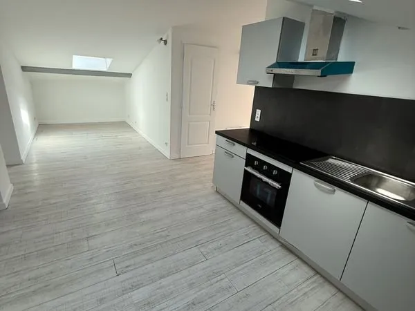 Studio 25m² proche polygone