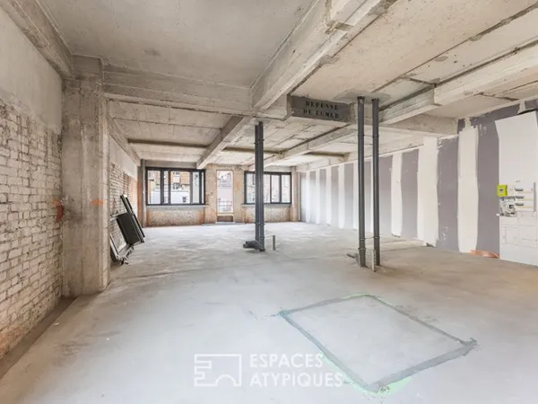 Loft industriel brut à aménager