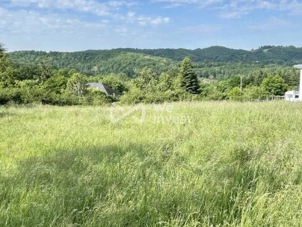 Terrain 1474 m²