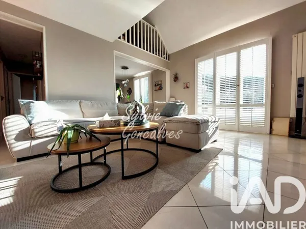 Maison 6 pièces 143 m²
