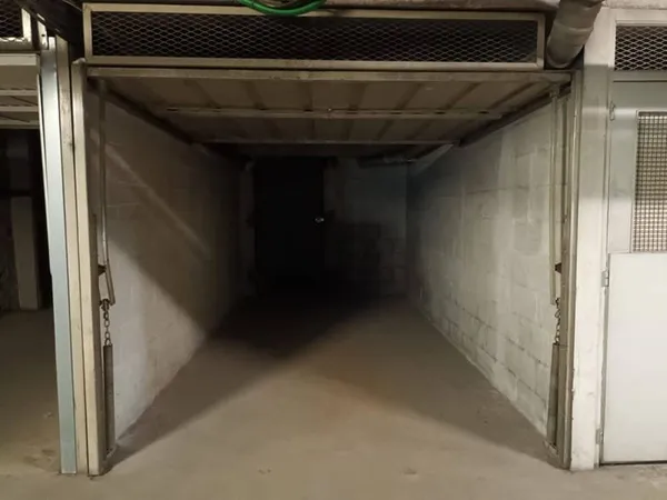 Parking 11 m²