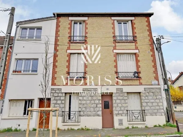 Immeuble 210 m²