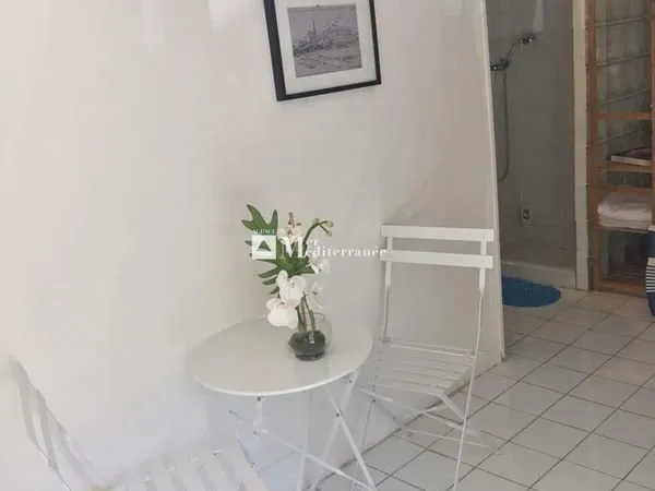 Studio 1 pièce 11 m²