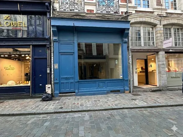 Local commercial 155 m²