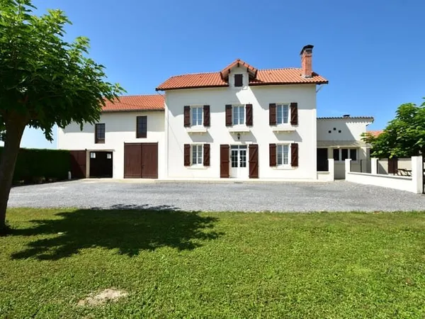 Maison 6 pièces 170 m²
