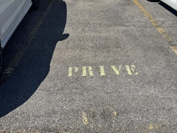 Location place parking hameau du soleil