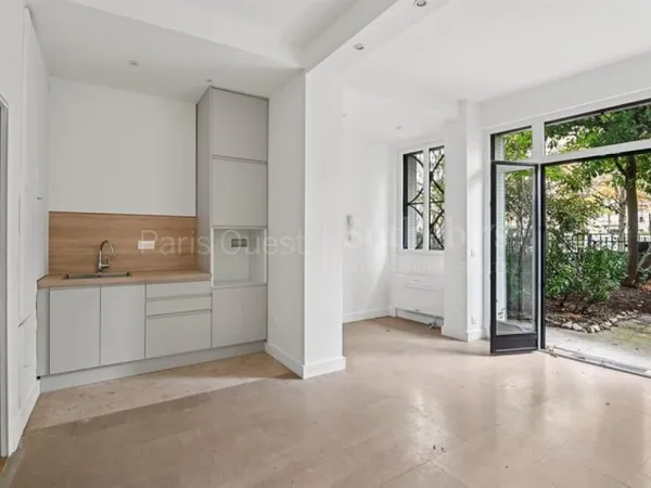 Beau pied à terre avec jardin privé - Paris 16€ - avenue Henri M