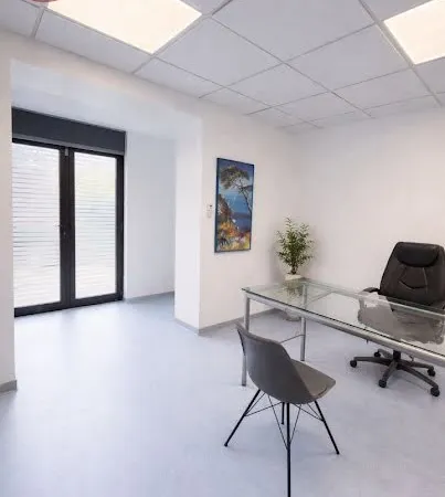 Local 233 m²