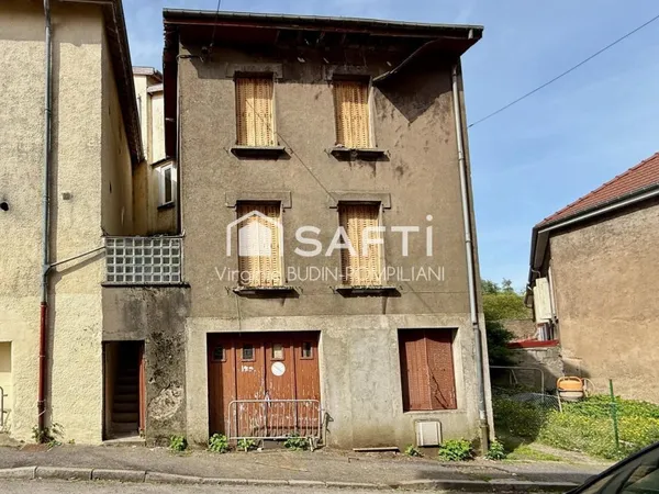 Maison à rénover proche Frontières et Gare de Longwy. Idéal investisseur ou primo-accédant !