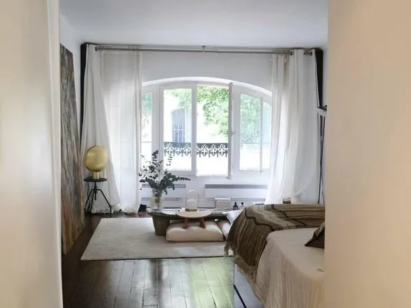 Beau studio meublé 38m² Marais courte durée