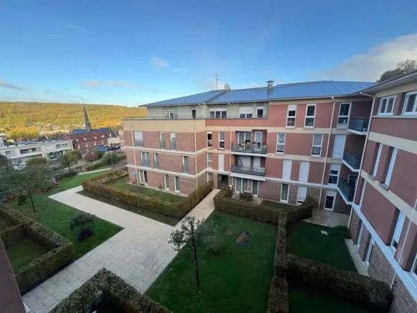T2 refait à neuf avec parking • Résidence récente et sécurisée • Déville-lès-Rouen