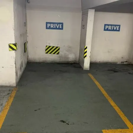 Parking / box 12 m²